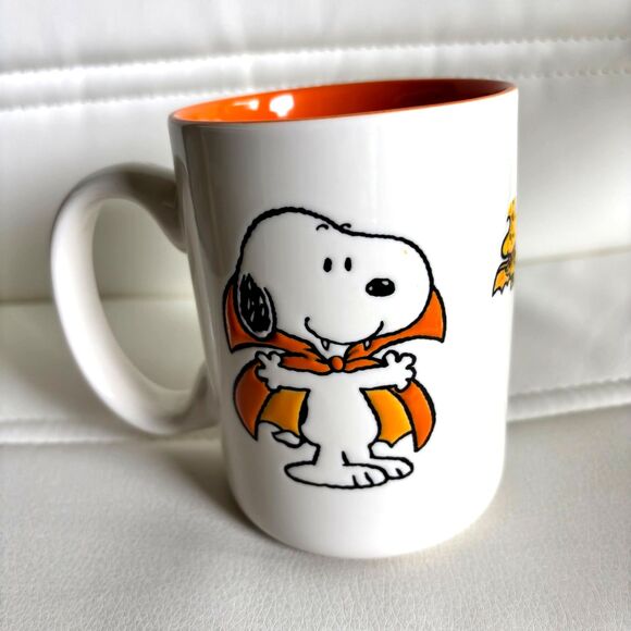 Peanuts Snoopy Woodstock Fall Halloween Hand Painted 2 Sided 16 oz. Coffee Mug H - Picture 2 of 7